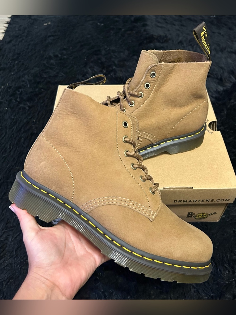 DR MARTENS 101 UB leather lace up boots booties shoes women’s 9 new